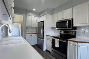 2923 Lucerne Ave, Parma, OH 44134 - Photo 3