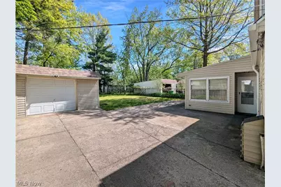 4135 Eastway Road, Loveland, OH 44121 - Photo 7