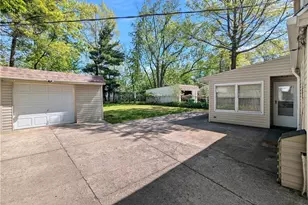 4135 Eastway Rd, Loveland, OH 44121 - Photo 7