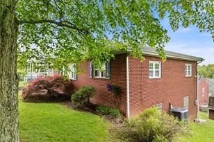 104 Paul Ave, Weirton, WV 26062 - Photo 3