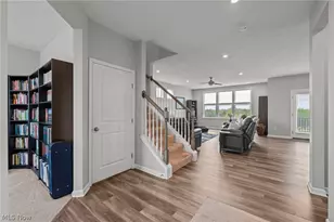 325 Denali Ct, Macedonia, OH 44056 - Photo 3