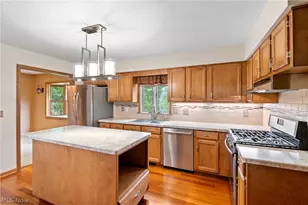 461 Farr Ave, Wadsworth, OH 44281 - Photo 9