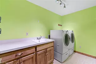 461 Farr Ave, Wadsworth, OH 44281 - Photo 15