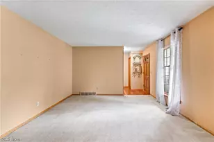 461 Farr Ave, Wadsworth, OH 44281 - Photo 7