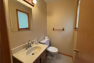 9307 Munich Dr, Parma, OH 44130 - Photo 23