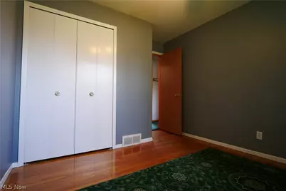 9307 Munich Drive, Parma, OH 44130 - Photo 17