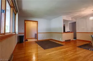 9307 Munich Dr, Parma, OH 44130 - Photo 7