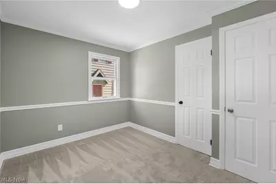 7198 Greenleaf Avenue, Parma, OH 44130 - Photo 19