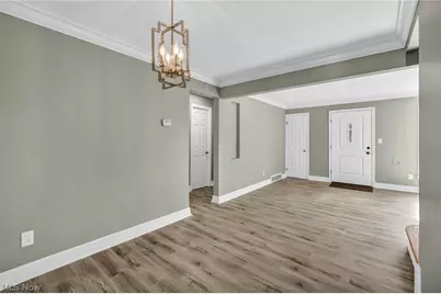 7198 Greenleaf Avenue, Parma, OH 44130 - Photo 11