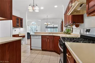15 Hunters Woods Blvd, Canfield, OH 44406 - Photo 11