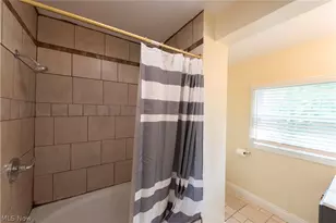 1263 Newton St, Akron, OH 44305 - Photo 17