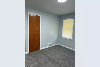 20004 Libby Road, Maple Heights, OH 44137 - Photo 13