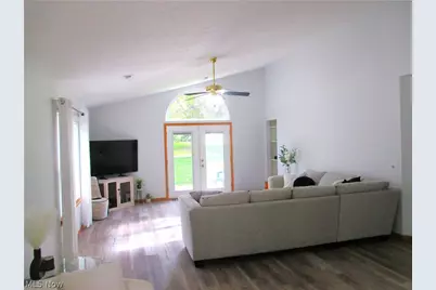 2399 Marlborough Drive, Uniontown, OH 44685 - Photo 9