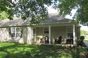 2399 Marlborough Dr, Uniontown, OH 44685 - Photo 3