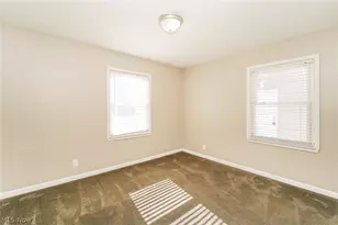 2910 Elmwood St, Cuyahoga Falls, OH 44221 - Photo 11