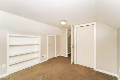 2910 Elmwood Street, Cuyahoga Falls, OH 44221 - Photo 13