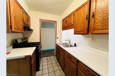 2135 Parkman Road NW, Warren, OH 44485 - Photo 3