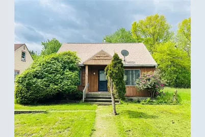 2135 Parkman Road NW, Warren, OH 44485 - Photo 1