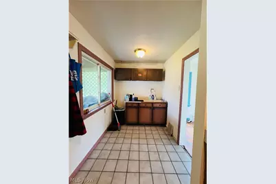 2135 Parkman Road NW, Warren, OH 44485 - Photo 7