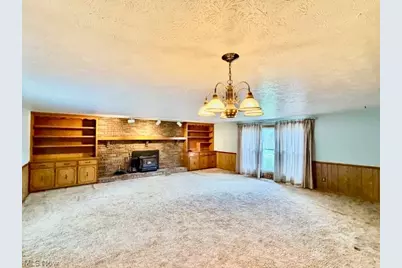 6867 Wren Avenue NW, North Canton, OH 44720 - Photo 7