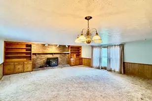 6867 Wren Ave NW, North Canton, OH 44720 - Photo 7