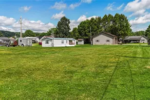6 Gale Ave, Newport, OH 45768 - Photo 3