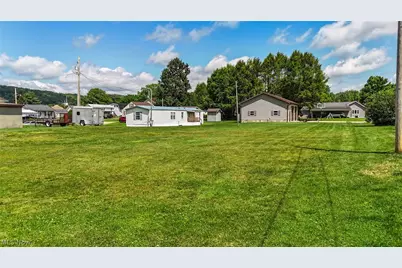 6 Gale Avenue, Newport, OH 45768 - Photo 3
