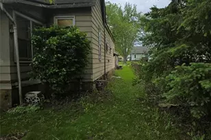 355 E Oregon Ave, Sebring, OH 44672 - Photo 9