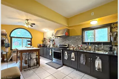 33 Henry Street, Berea, OH 44017 - Photo 5