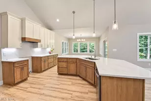 2791 Sylvan Rd, Geneva, OH 44041 - Photo 7