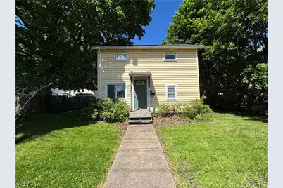 416 N Cedar Avenue, Niles, OH 44446 - Photo 1