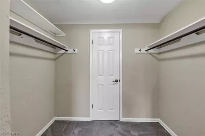 25345 Country Club Boulevard #12-11, North Olmsted, OH 44070 - Photo 35