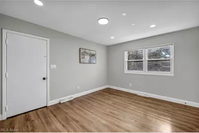 1074 E 168th Street, Loveland, OH 44110 - Photo 11
