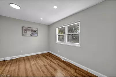 1074 E 168th Street, Loveland, OH 44110 - Photo 15