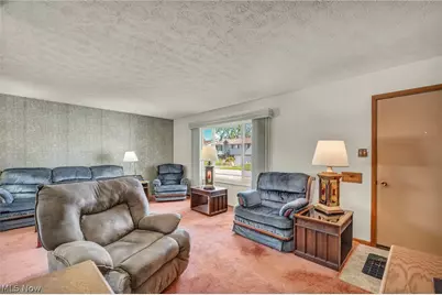 15816 Mendota Avenue, Maple Heights, OH 44137 - Photo 13