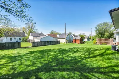 15816 Mendota Avenue, Maple Heights, OH 44137 - Photo 5