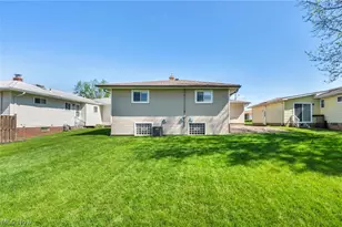15816 Mendota Ave, Maple Heights, OH 44137 - Photo 3