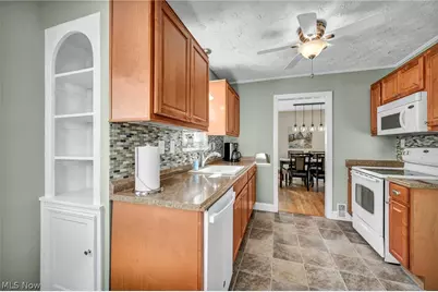 2181 Cranston Road, University Heights, OH 44118 - Photo 17