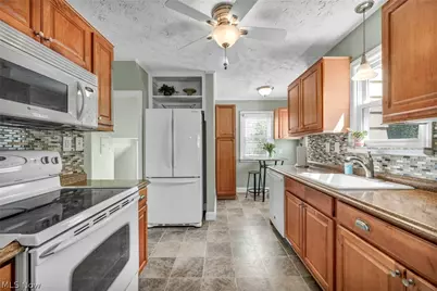2181 Cranston Road, University Heights, OH 44118 - Photo 15