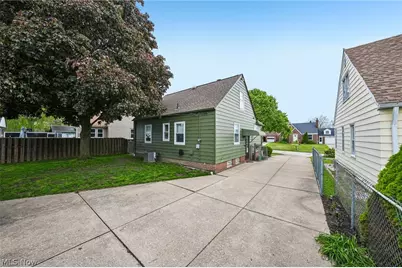 4319 Rockland Drive, Brooklyn, OH 44144 - Photo 37