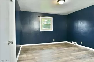 7623 Connelly Rd, Masury, OH 44438 - Photo 17