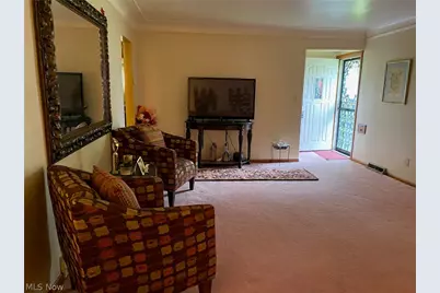 19601 Mayfair Lane, Warrensville Heights, OH 44128 - Photo 5