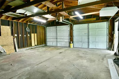 800 N Leavitt Road, Leavittsburg, OH 44430 - Photo 33