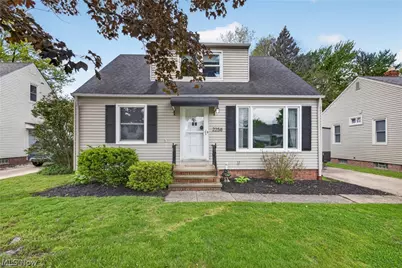 2258 E 290th Street, Wickliffe, OH 44092 - Photo 1