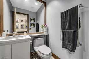 21903 Meadows Edge Ln, Strongsville, OH 44149 - Photo 21