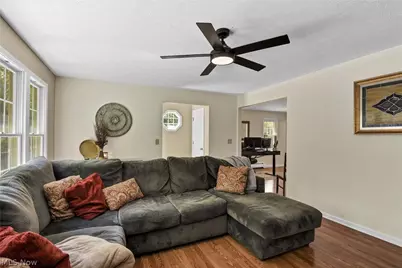 32207 Lake Road, Avon Lake, OH 44012 - Photo 17