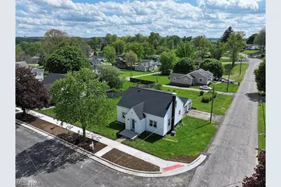 528 Maple Street SW, Sugarcreek, OH 44681 - Photo 5