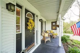 581 Woodhaven Dr, Uniontown, OH 44685 - Photo 3