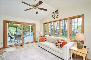 581 Woodhaven Dr, Uniontown, OH 44685 - Photo 9