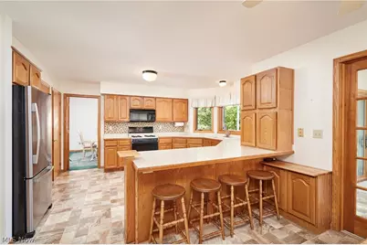 581 Woodhaven Drive, Uniontown, OH 44685 - Photo 7